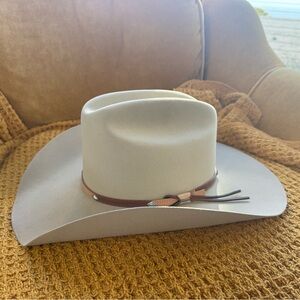 Stetson Cream and Brown Cowboy Hat with Classic Design